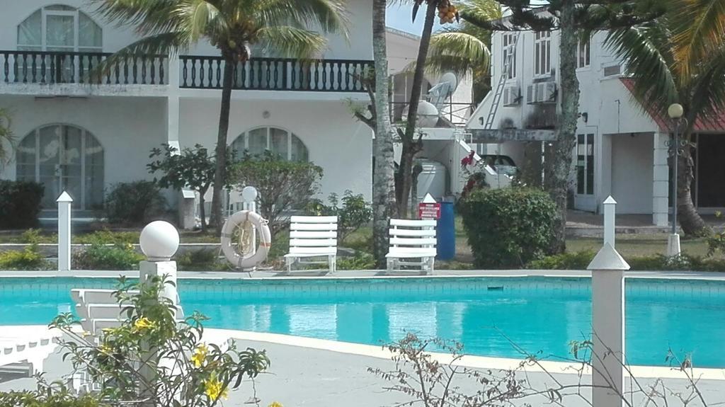La Francaise Hotel Pereybere Beach Buitenkant foto