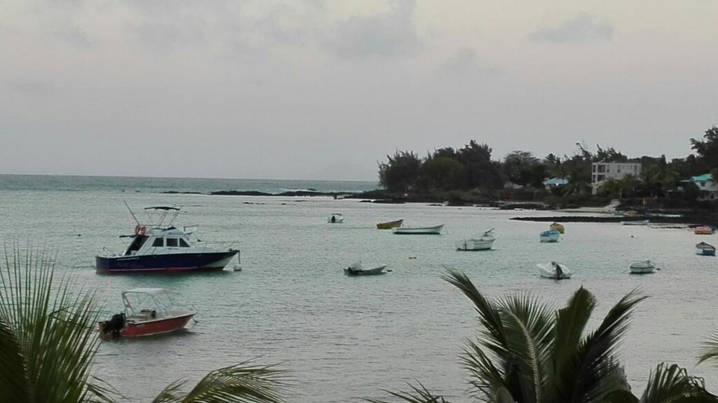 La Francaise Hotel Pereybere Beach Buitenkant foto