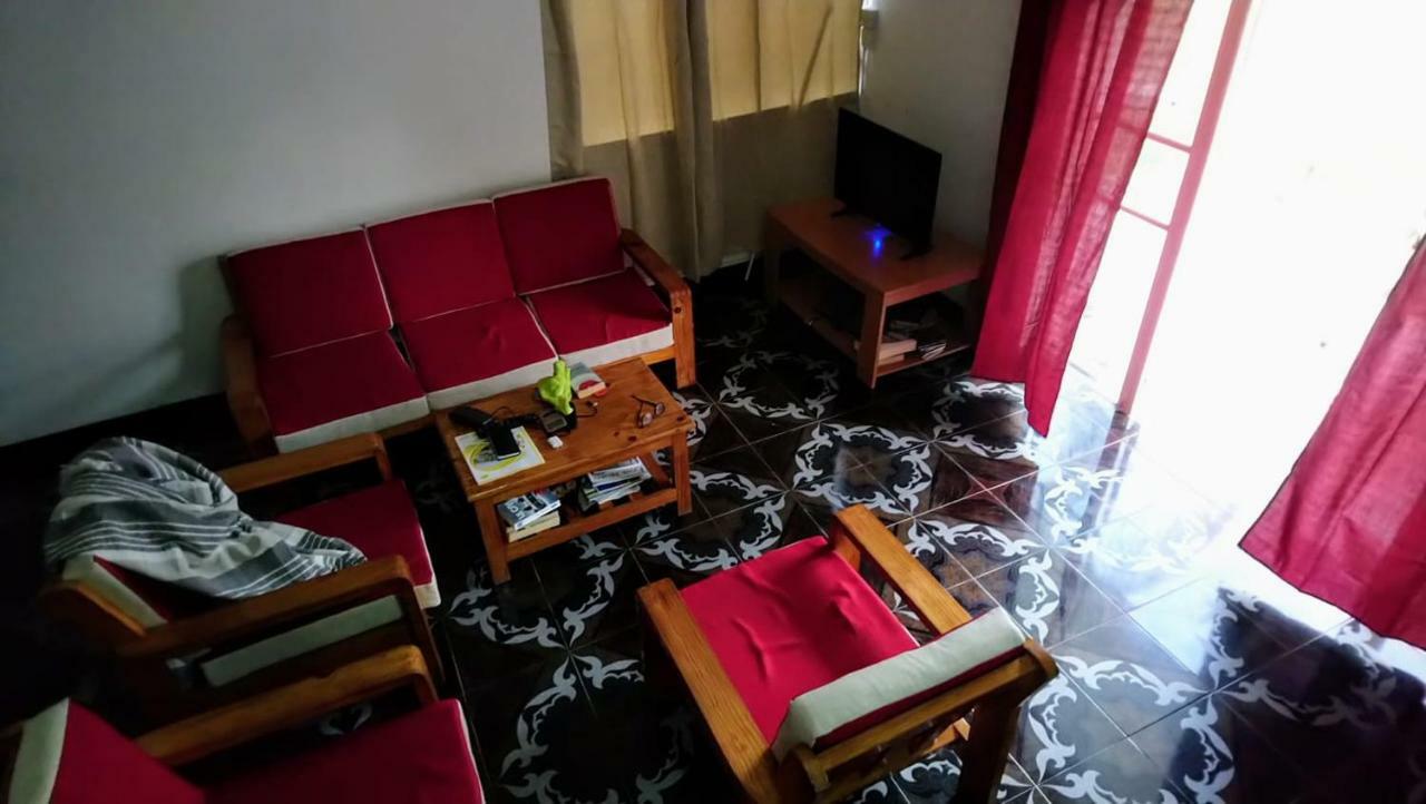 La Francaise Hotel Pereybere Beach Buitenkant foto