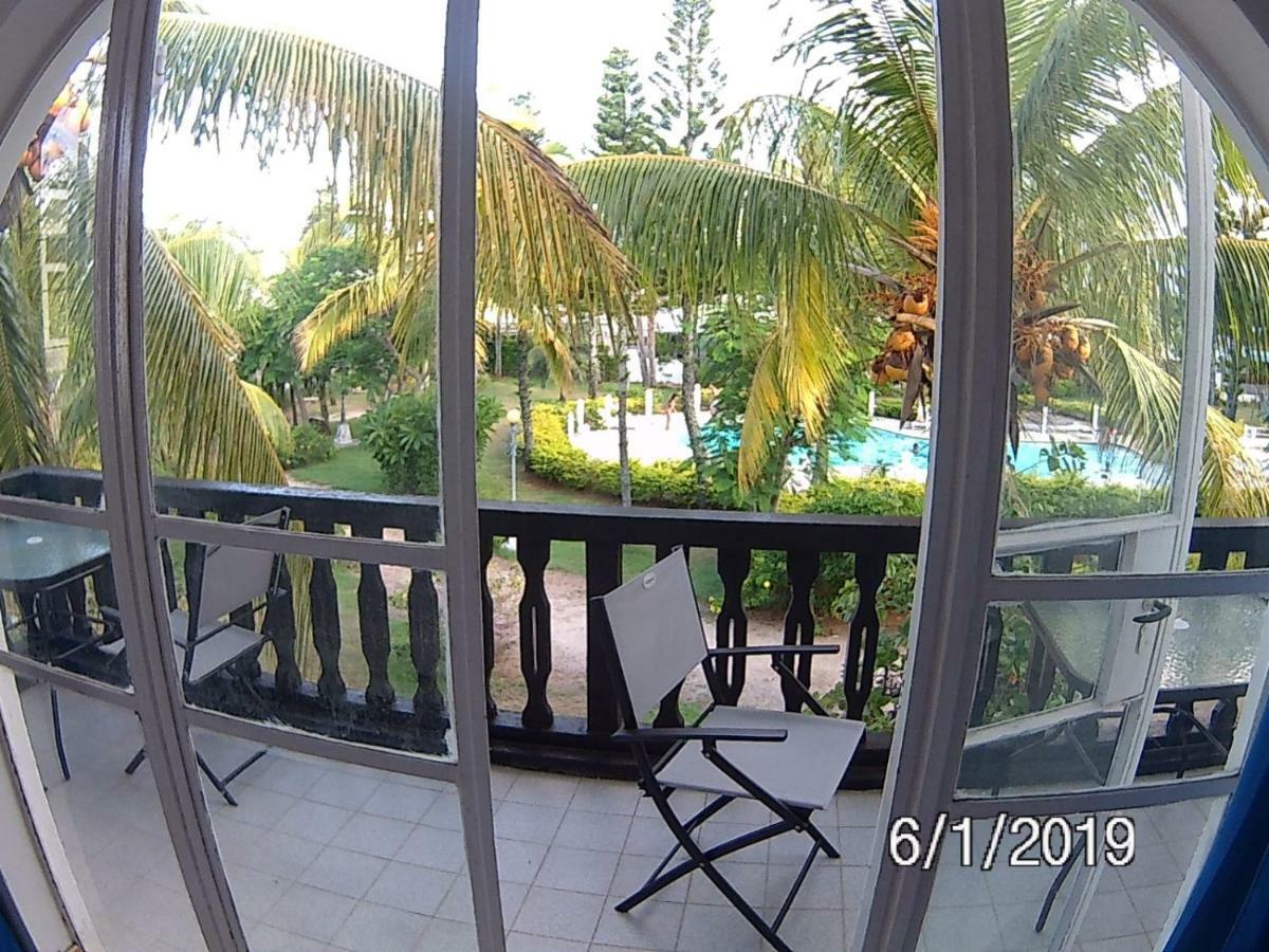 La Francaise Hotel Pereybere Beach Buitenkant foto